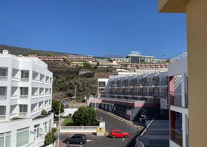 Relax And Enjoy With A View Of El Teide And Sea