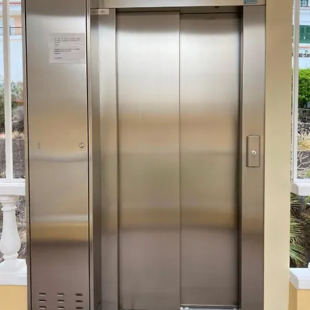 Relax And Enjoy With A View Of El Teide And Sea Appartamento