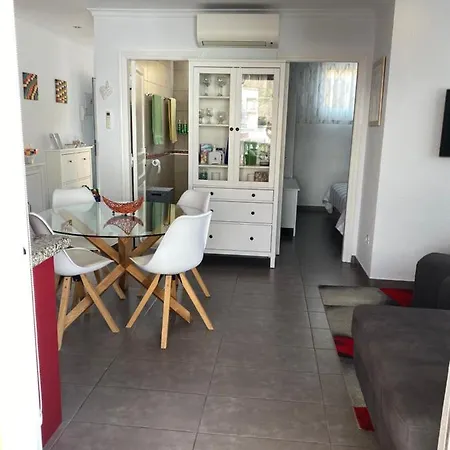 Relax And Enjoy With A View Of El Teide And Sea Appartamento *