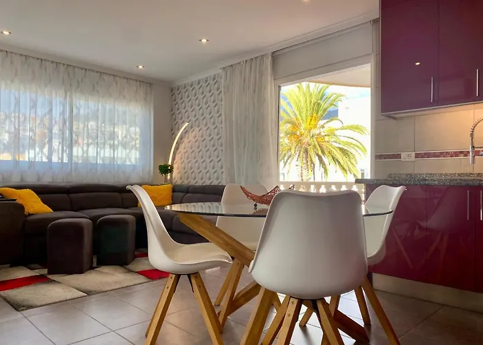 Relax And Enjoy With A View Of El Teide And Sea Puerto de Santiago (Tenerife)