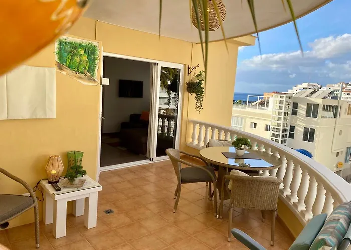 Relax And Enjoy With A View Of El Teide And Sea