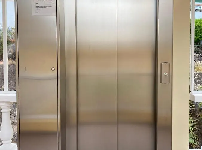 Relax And Enjoy With A View Of El Teide And Sea Daire