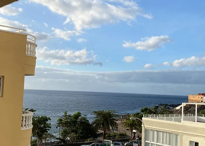 Daire Relax And Enjoy With A View Of El Teide And Sea Puerto de Santiago (Tenerife)